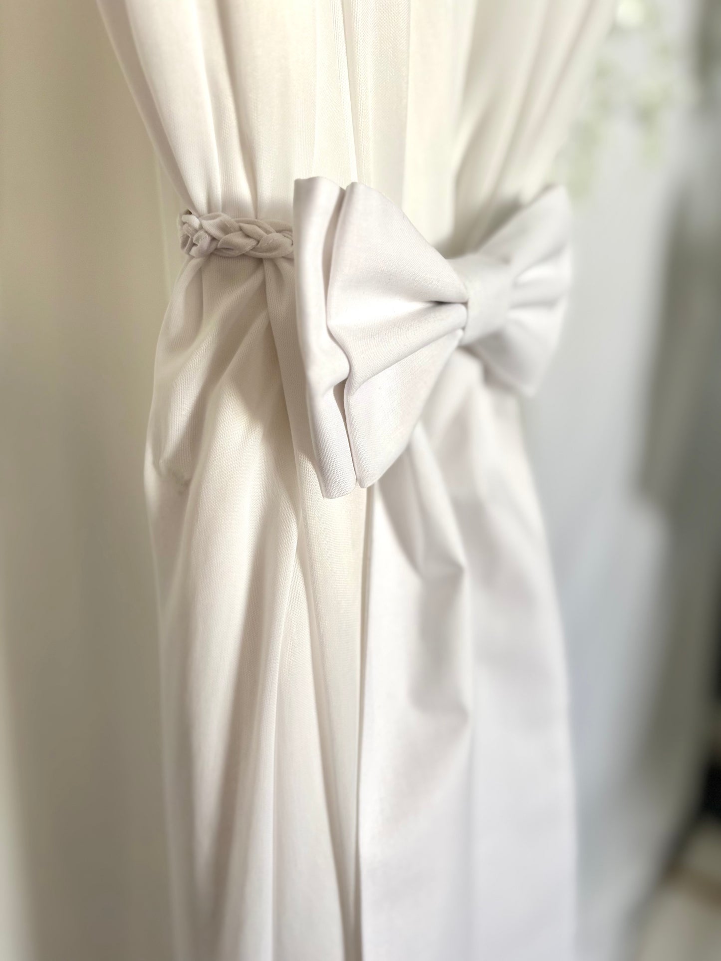 Stylish & Eco Friendly Tieback Bow