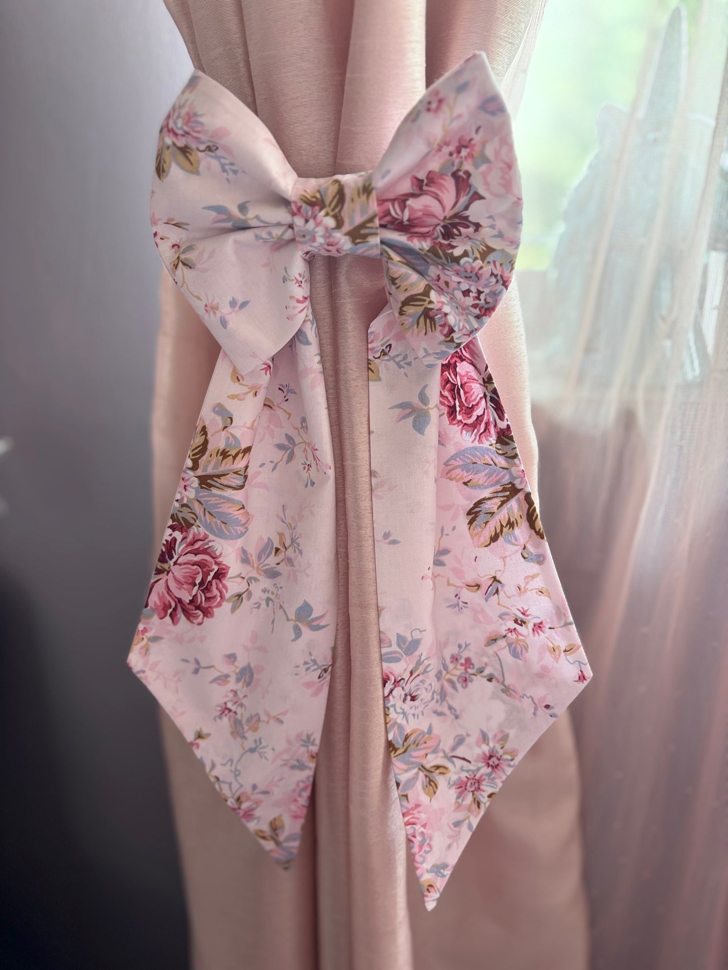 Handmade Multi-Purpose Bow – Cot, Moses Basket & Curtain Tiebacks
