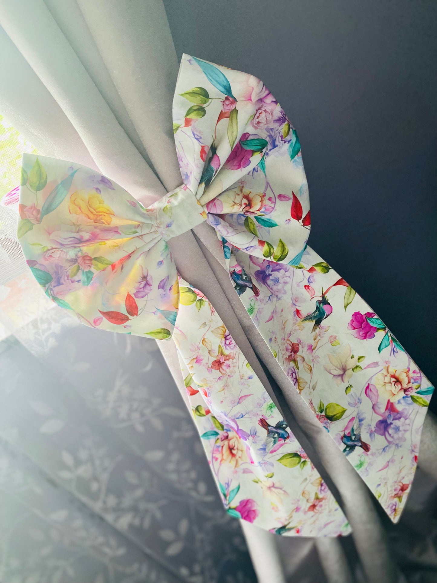 Bird Tieback Set