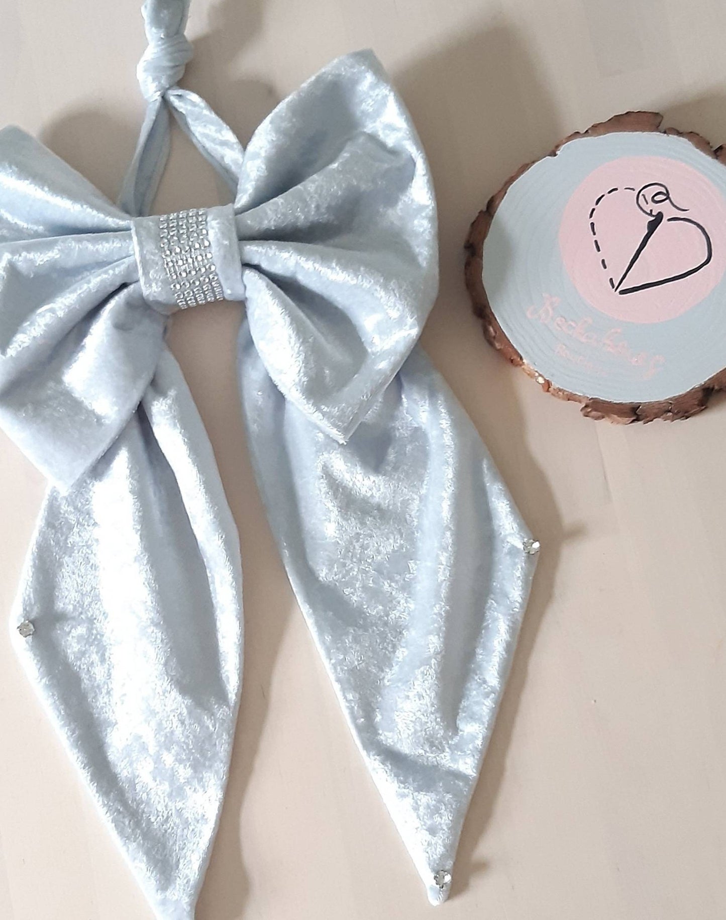 Large Silver Christmas bow