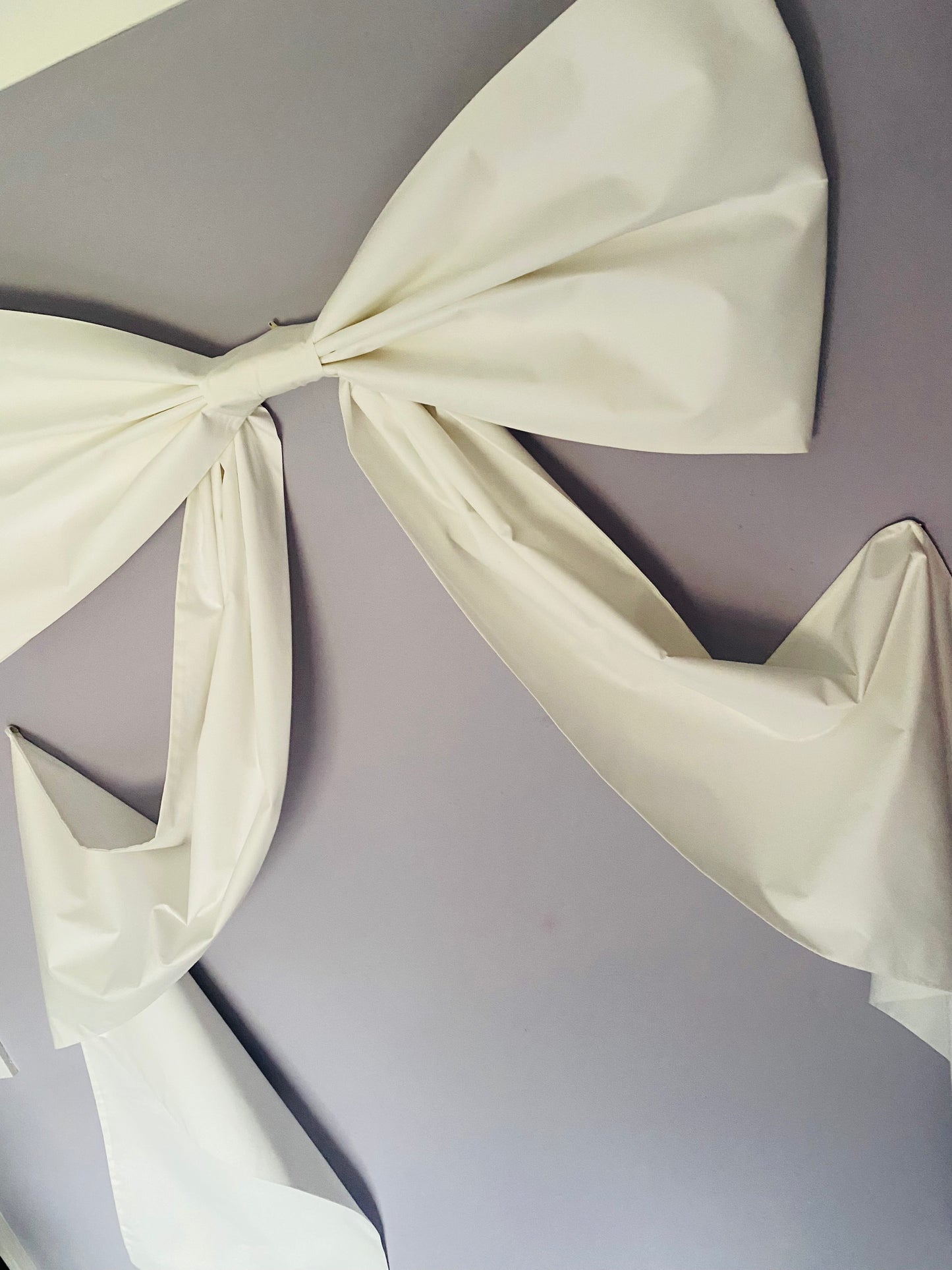 Cream Wall Bow
