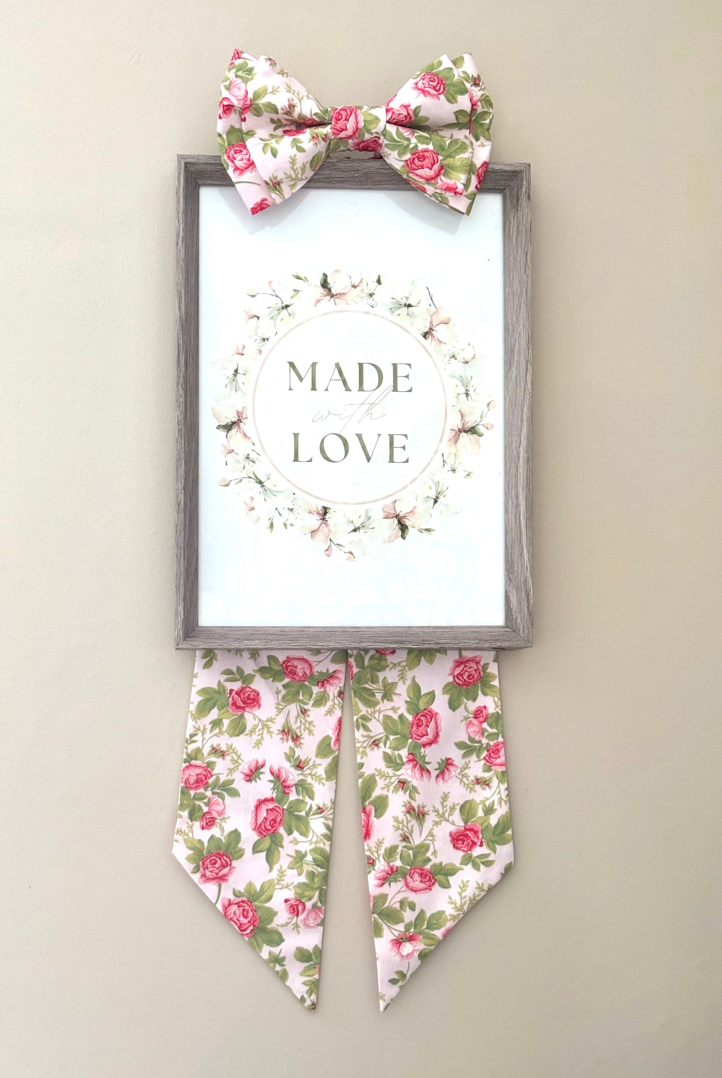Rose Picture Bow