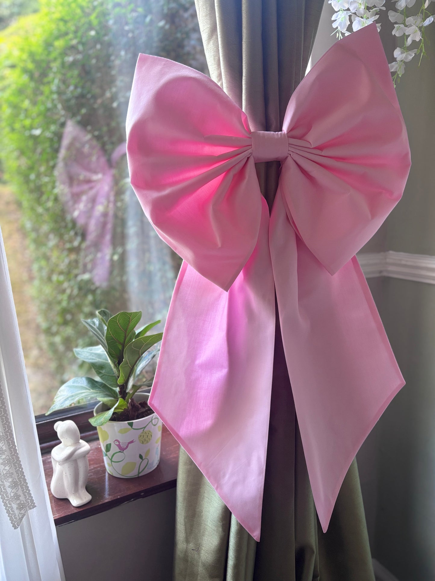Large Bow Curtain TieBacks