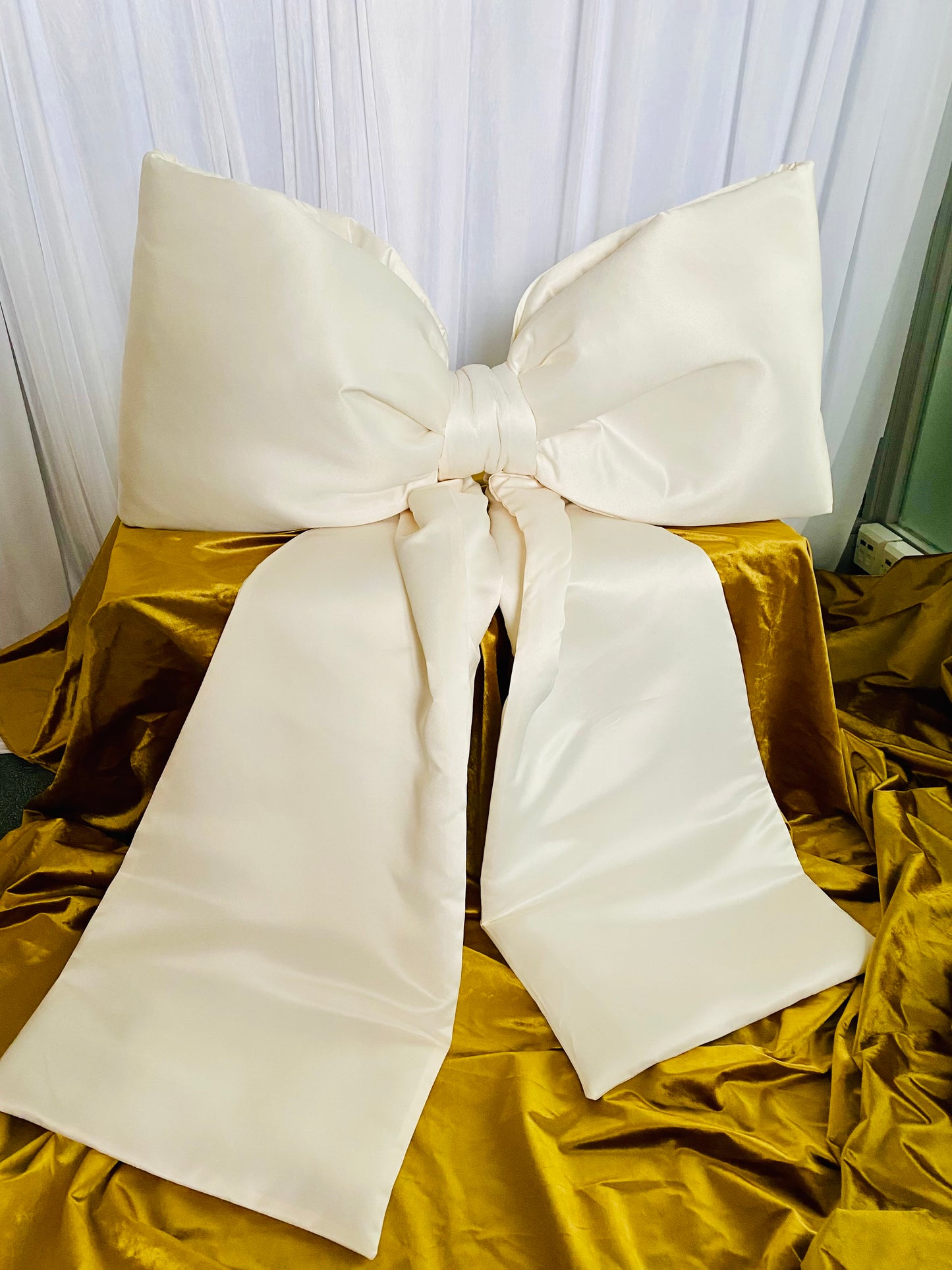 Elegant Duchess Satin Bow – Tree Topper, Wall or Event Decoration