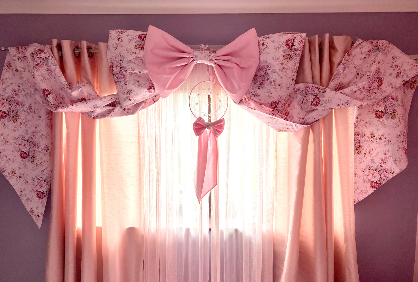 Vintage floral Large Wall Bow