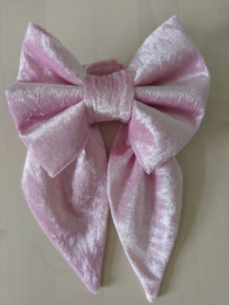 Small Velvet Cot Bow x 1