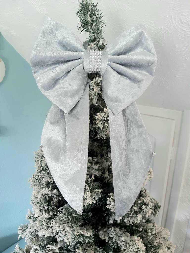 Large Silver Christmas bow