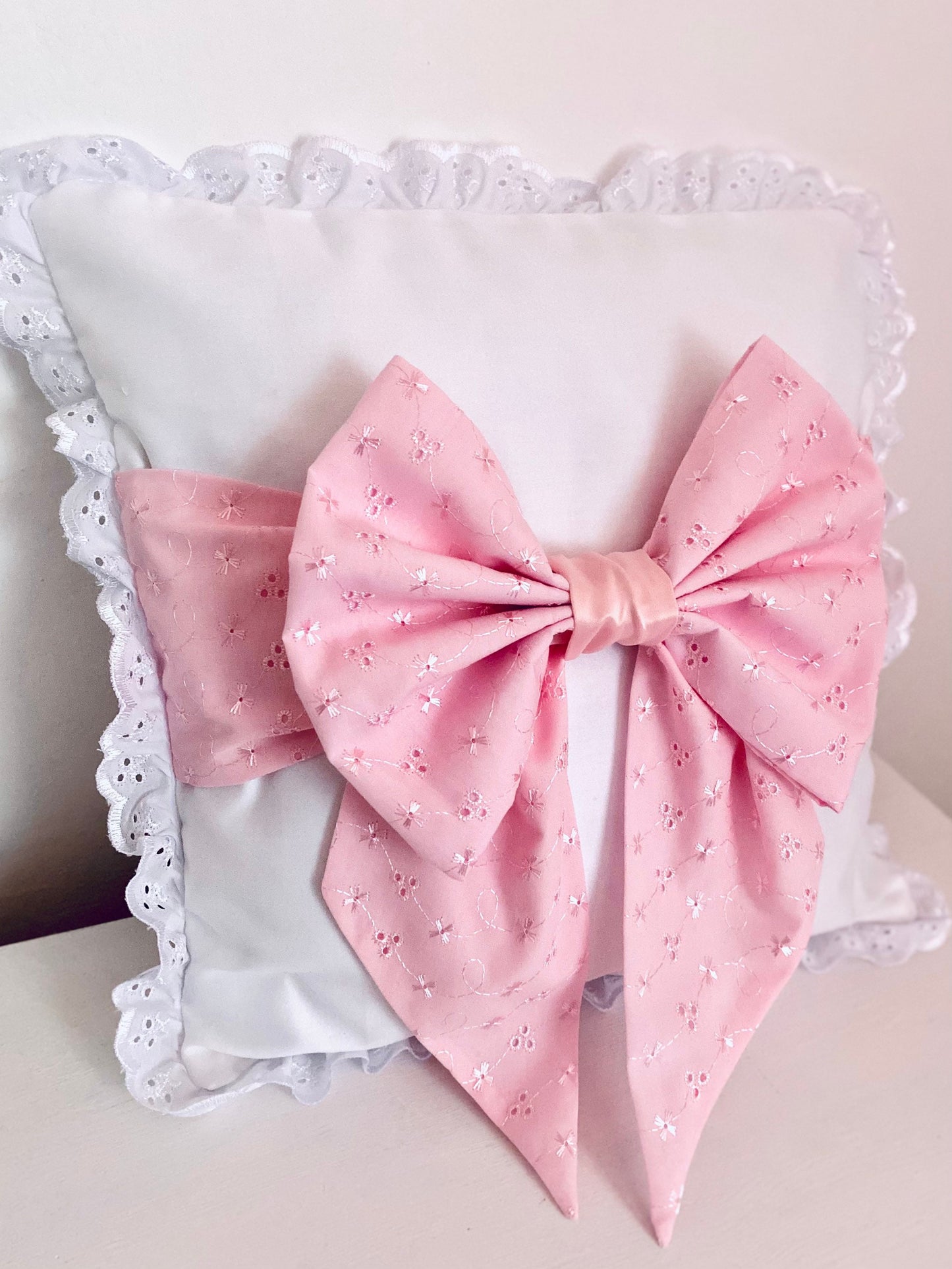 Anglaise Bow Cushion